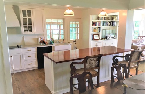 White Stone House | River House looking at the Chesapeake Bay/MONTHLY RENTAL