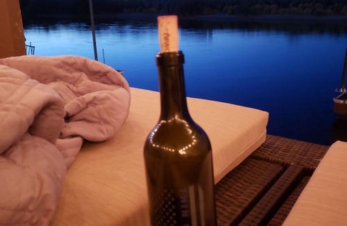 Bullhead City House | RIVER HOUSE - WATERFRONT RETREAT W/RELAXING DECKS - ONLY 8 MINS FROM LAUGHLIN