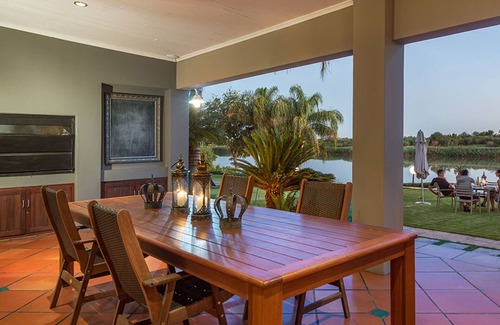 Upington Bed & Breakfast | River Place Manor a gem on the Orange River