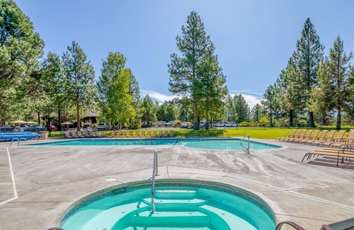 Century West Condo | River Ridge 423ab