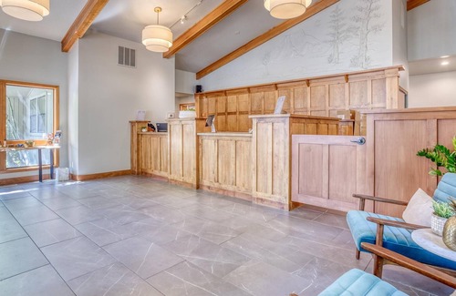 Century West Condo | River Ridge 423ab