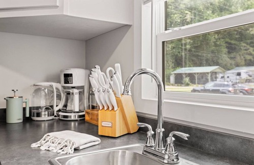 Sylva House | River Run, Riverfront Tiny Home, Trails, and Views