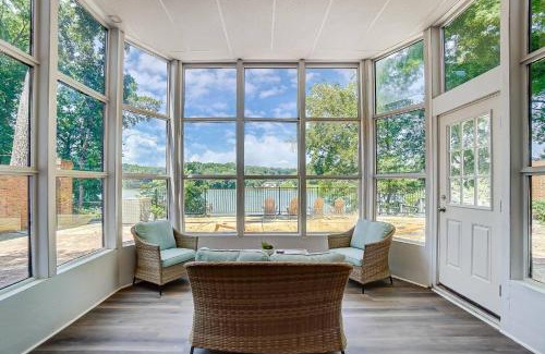 Harbor House House | River's Edge