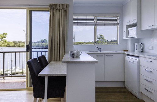 Maroochydore Apartment | River Sands Apartments