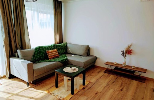 Floresti Apartment | River side apartment with terrace