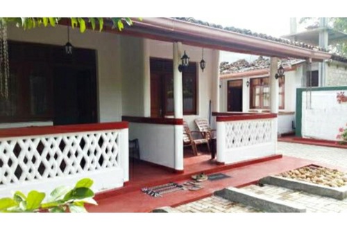 Pelena House | River Side Holiday Inn