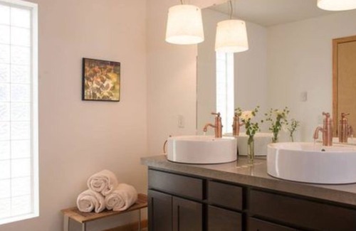 Attica Bed & Breakfast | River Spring Lodge