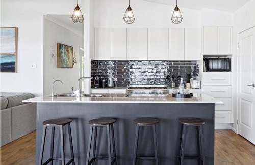 Maclean House | River View Beach Hub