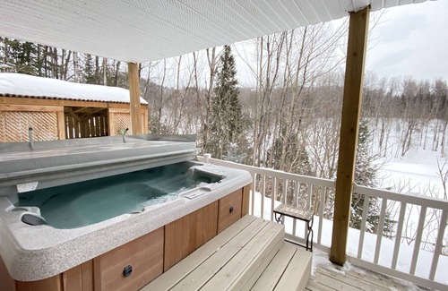 Piedmont Cabin | River View Mountain View 4 Skis Around Cozy Cottage