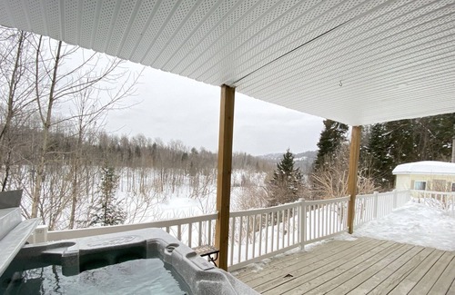 Piedmont Cabin | River View Mountain View 4 Skis Around Cozy Cottage