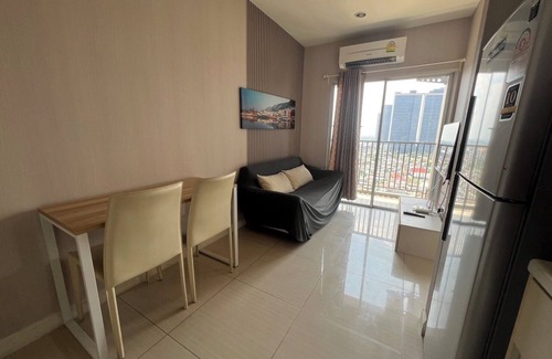 Bang Kra So Condo | River view pool gym train market wifi