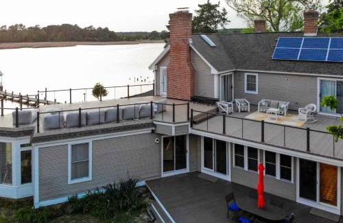 Allen House | Riverfront Gem with Fire Pit in Eden