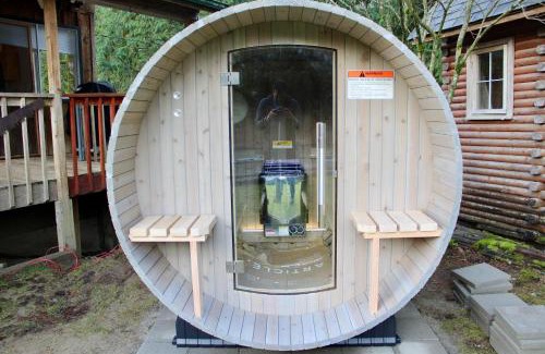 Gold Bar House | Riverfront Retreat Hot Tub Sauna Yard Gazebo and VIEWS
