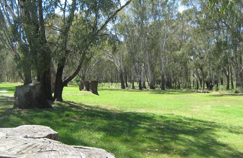 Corowa Hotel | Rivergum Holiday Park