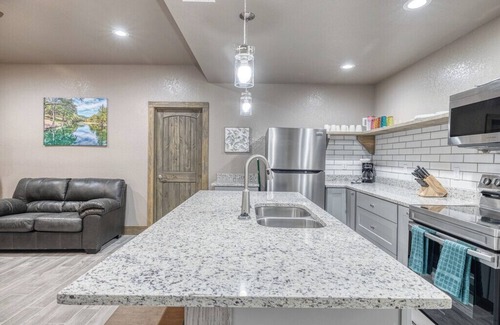 Concan Cabin | River’s Edge Cabin #3 at Oasis Resort