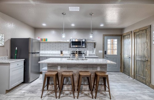 Concan Cabin | River’s Edge Cabin #3 at Oasis Resort