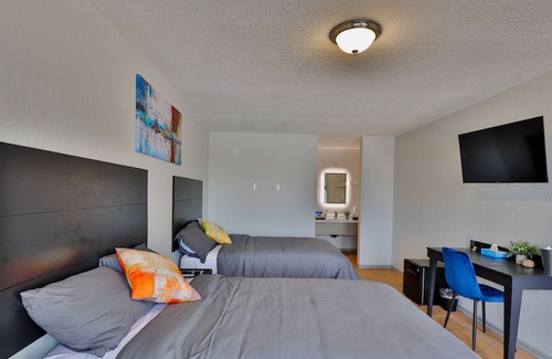 Warsaw Hotel | Rivers End Motel and RV Park
