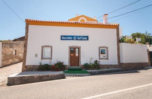 Atouguia da Baleia Bed & Breakfast | Rivers Nation Surf Camp