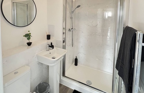 Chelmsford Apartment | Riverside Apartment Chelmsford 5 min walk from the city centre