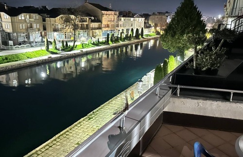 Struga Apartment | Riverside apartment
