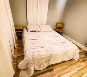 Edgewood House | Riverside Cottage in the City Woods