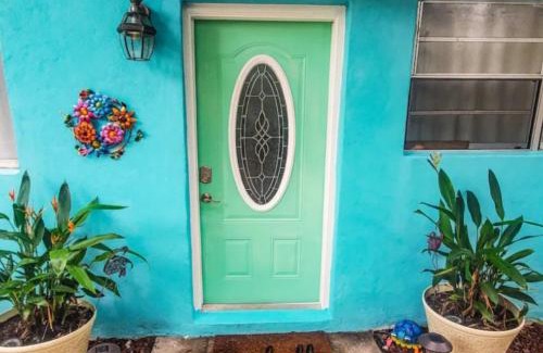 Edgewood House | Riverside Cottage in the City Woods