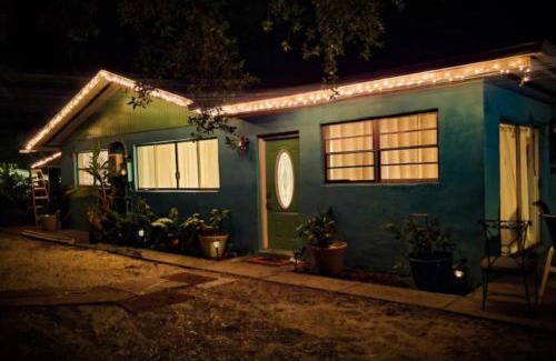 Edgewood House | Riverside Cottage in the City Woods