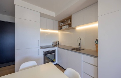 Albert Town Apartment | Riverside Escape Summ