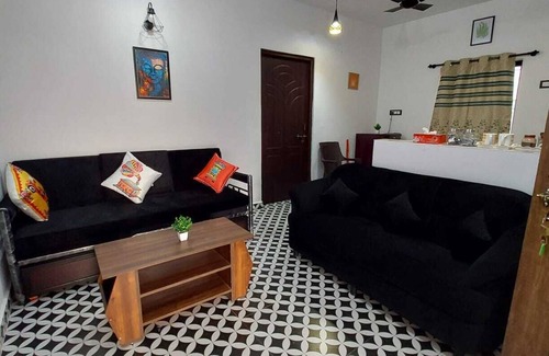 Kudal Apartment | Riverside, the European Homestay Apartment,
