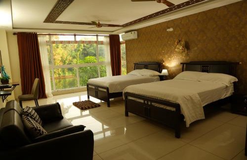 Kalamassery House | Riverside Inn Homestay