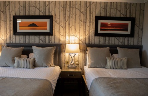 Irvine Hotel | Riverside Lodge Hotel
