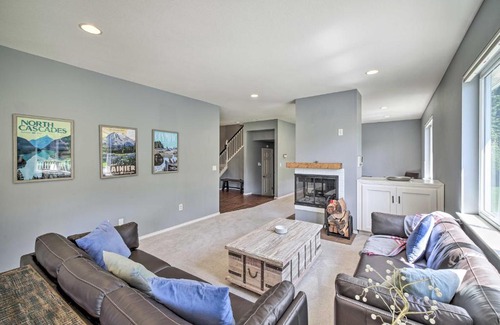 North Bend House | Riverside North Bend Oasis Stunning Mountain View