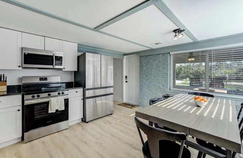 Braden River House | Riverside Oasis! Home w/Tiki Hut & Firepit