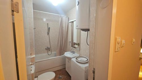 City Center Apartment | Riverside rest