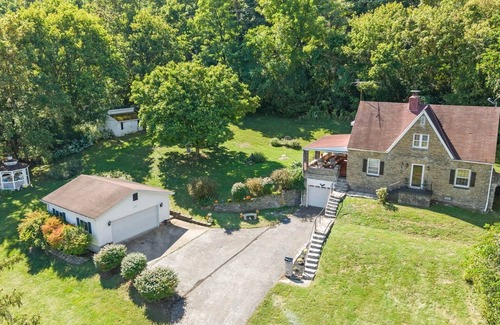 Lawrenceburg House | Riverside Storybook Cottage
