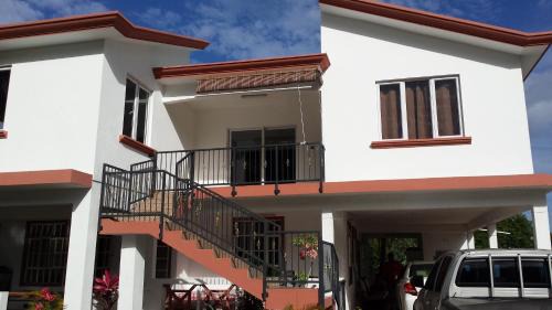 La Gaulette Apartment | Riverside Studio