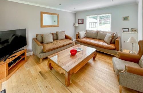 Kenmore House | Riverview Cottage