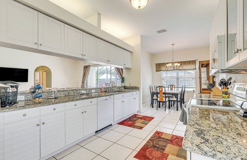 Riverview House | Riverview Home w/Screened Pool ~ 1 Mi to Marina!