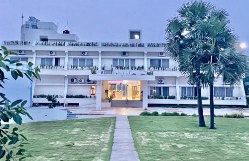 Chirala Resort | Riviera Beach Resort