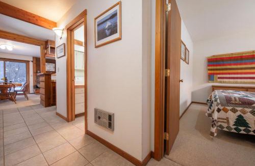 Moose Wilson Road Apartment | RMR: Columbine 1011 Condo in The AspensWilsonWY