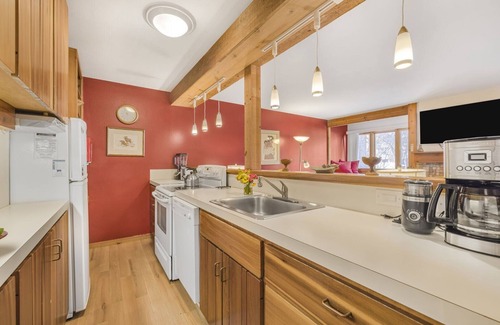 Moose Wilson Road Condo | RMR: Juniper 112 Condo in The Aspens/Wilson,WY