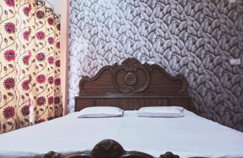 Varanasi Bed & Breakfast | RN Residency