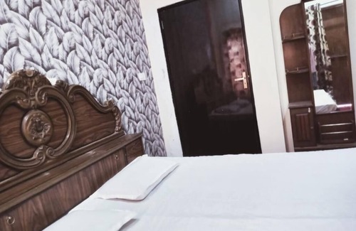 Varanasi Bed & Breakfast | RN Residency