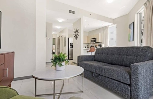 Brickell House | Roami at Habitat Brickell | Pool + Balcony | 1 Bed