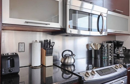 Sunny Isles Beach Apartment | Roami at Sunny Isles | Rooftop Pool | 4 Bedroom