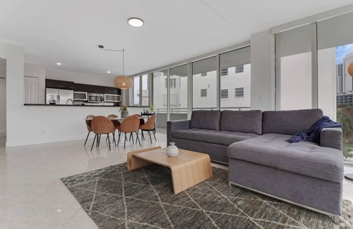 Sunny Isles Beach Apartment | Roami at Sunny Isles | Rooftop Pool | 4 Bedroom