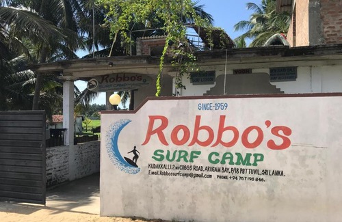 Pottuvil Division 2 House | Robbo's Surfcamp