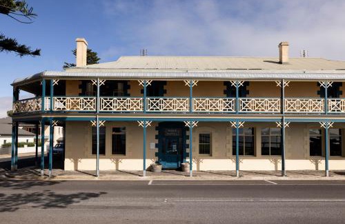 Waterhouse Hotel | Robe Hotel