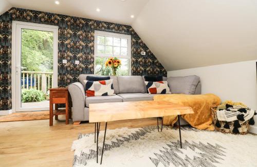 Camborne Apartment | Robin's Nest at The Shire Inn