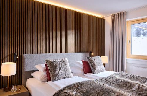 Zuers Hotel | ROBINSON ALPENROSE Zürs